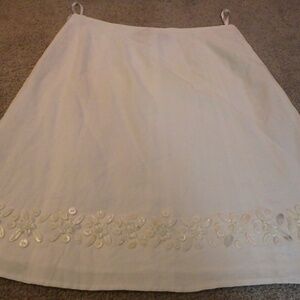 Willi Smith fully lined skirt embellished at hem!